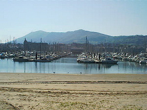 Hendaye small boat marina