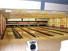 Ten pin bowling at the Bowling du Port in Capbreton, france