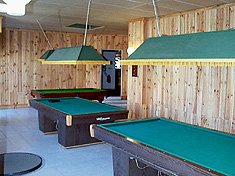 Billiards at the Bowling du Port in Capbreton, france