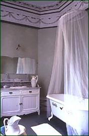 Les salles de bains d'h�tel du Ch�teau Urtubie � Urrugne